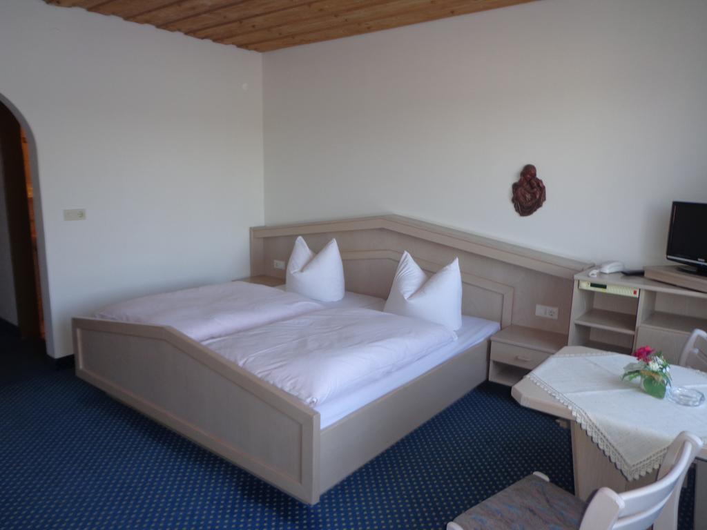 Hotel Am See Neubäu Szoba fotó