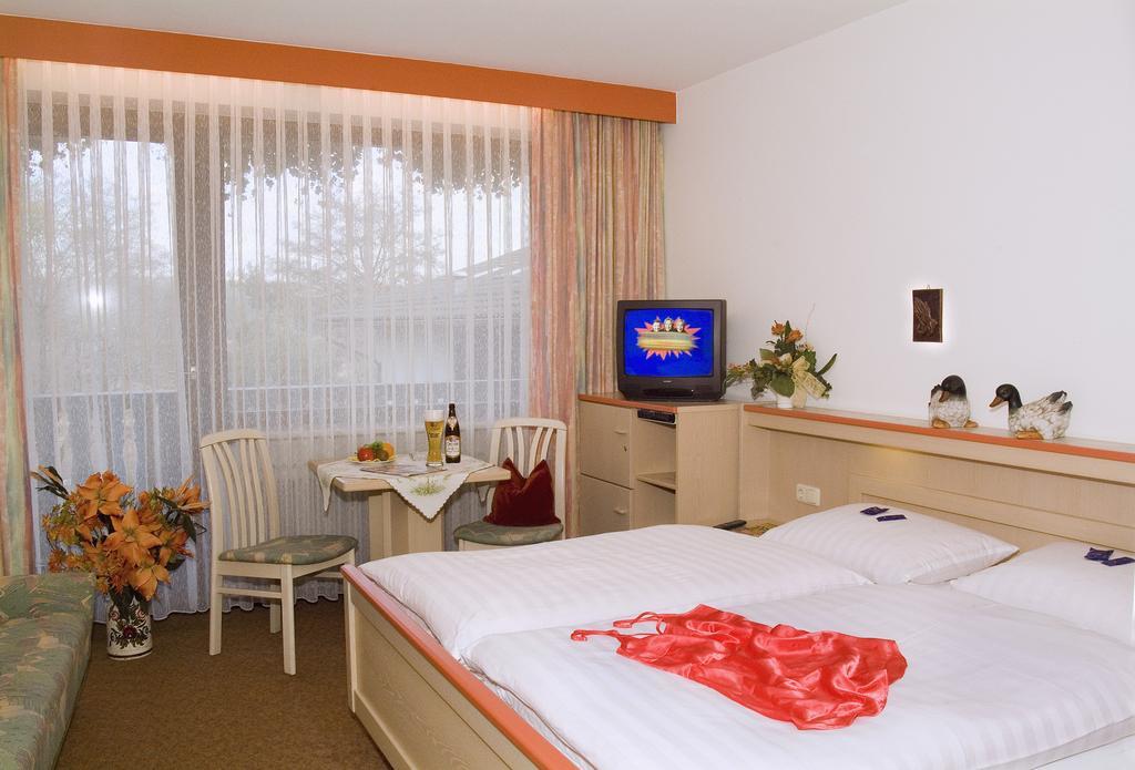 Hotel Am See Neubäu Kültér fotó
